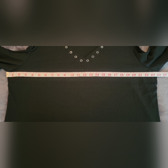 Top - Picture 4 of 5